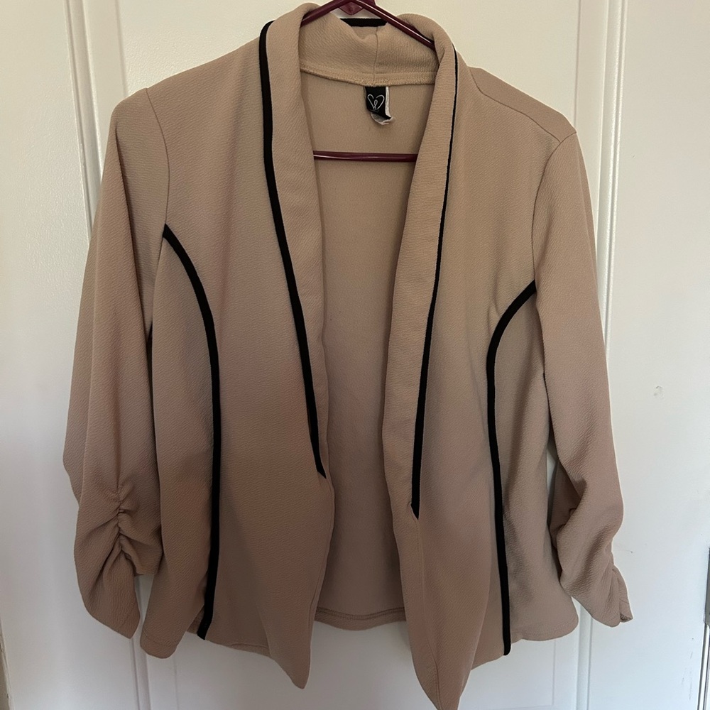 Windsor Light Tan fitted Blazer size L